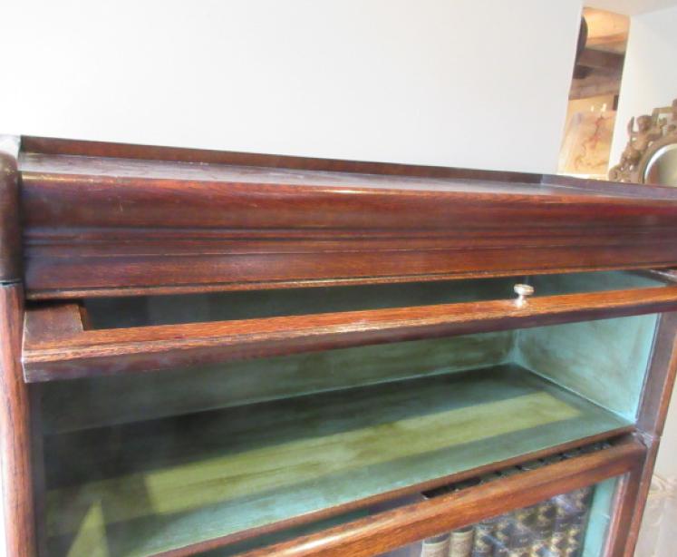 Edwardian Period Four Tier Sectional 'Globe Wernike' Bookcase - Image 3