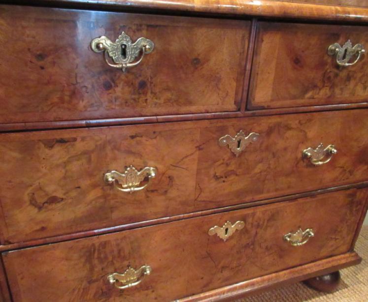 Very Original William & Mary Period Walnut Fitted Escritoire - Image 4