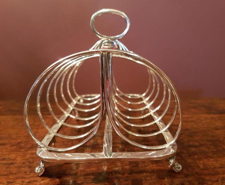 William IV Silver Toast Rack - Image 2