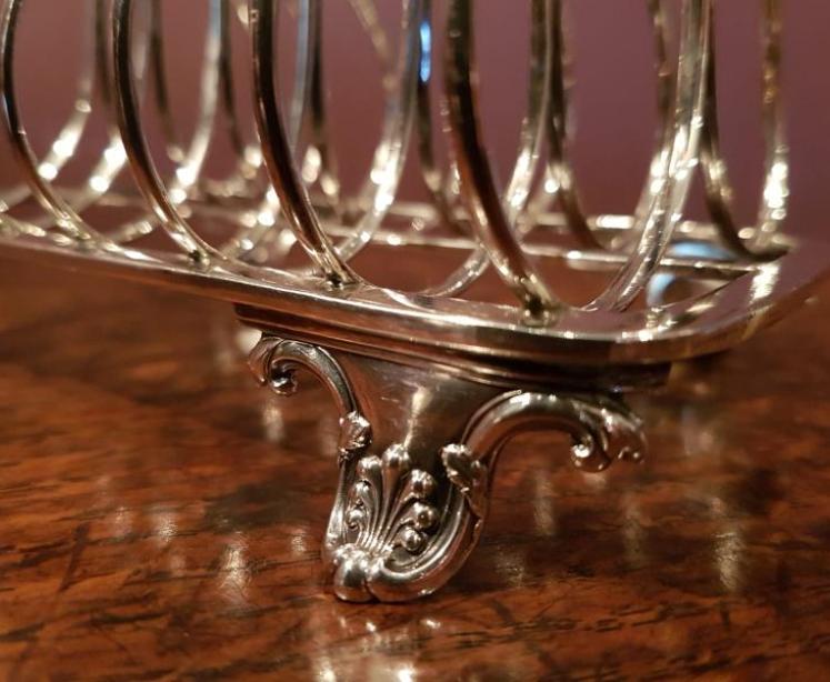 William IV Silver Toast Rack - Image 4