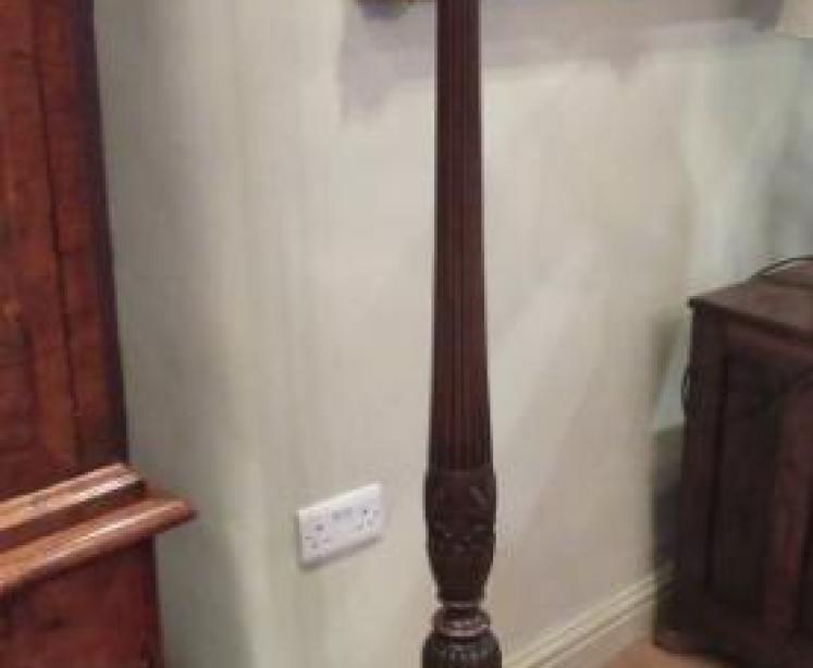 George III Style Mahogany Reeded Lamp Standard - Image 1