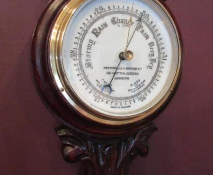 Small Mid Victorian Polished Oak Banjo Barometer - Image 2