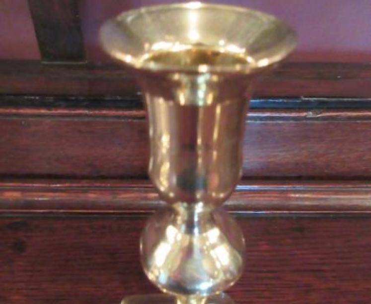 Pair of George III Period Seamed Brass Candlesticks - Image 4