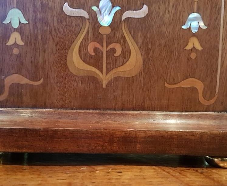 Superb Art Nouveau Mother of Pearl Inlaid Mantel Clock - Image 3