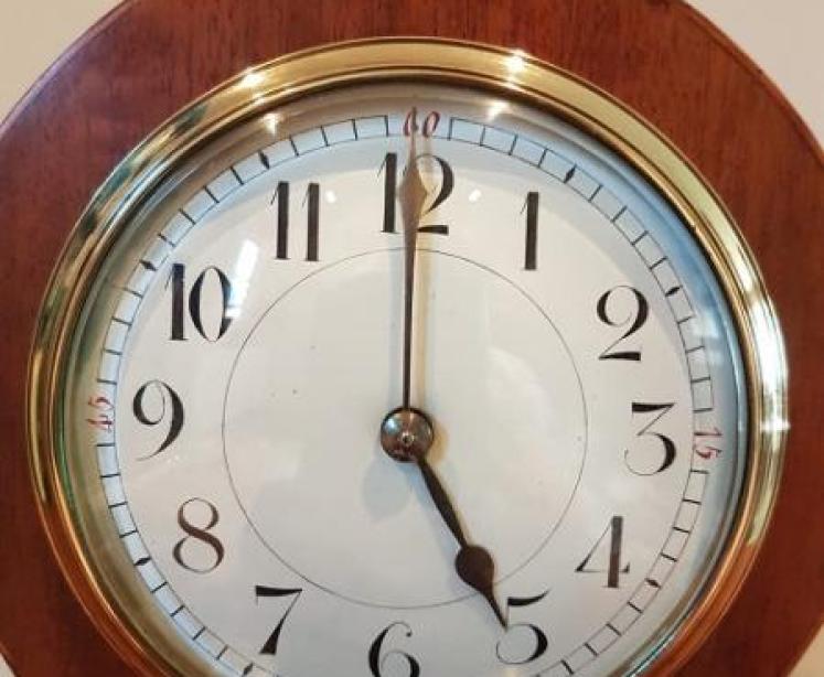 Art Nouveau Period Inlaid Shaped Mantel Clock - Image 2