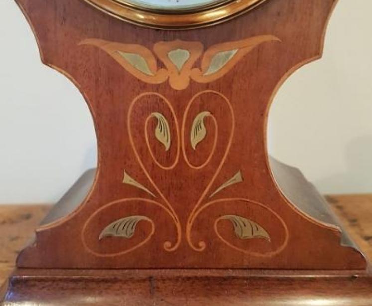 Art Nouveau Period Inlaid Shaped Mantel Clock - Image 3