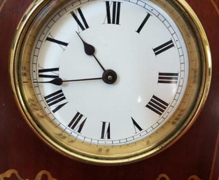 Small Edwardian Period Fruitwood Inlaid Mantel Clock - Image 3