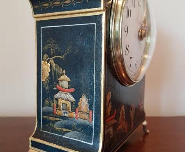 Edwardian Antique Chinioserie Lacquered Mantel Clock - Image 5