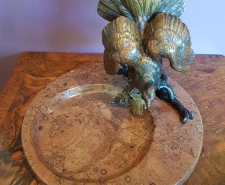 A Superb 1920's Cold Painted Bronze Desk Tidy - Image 2