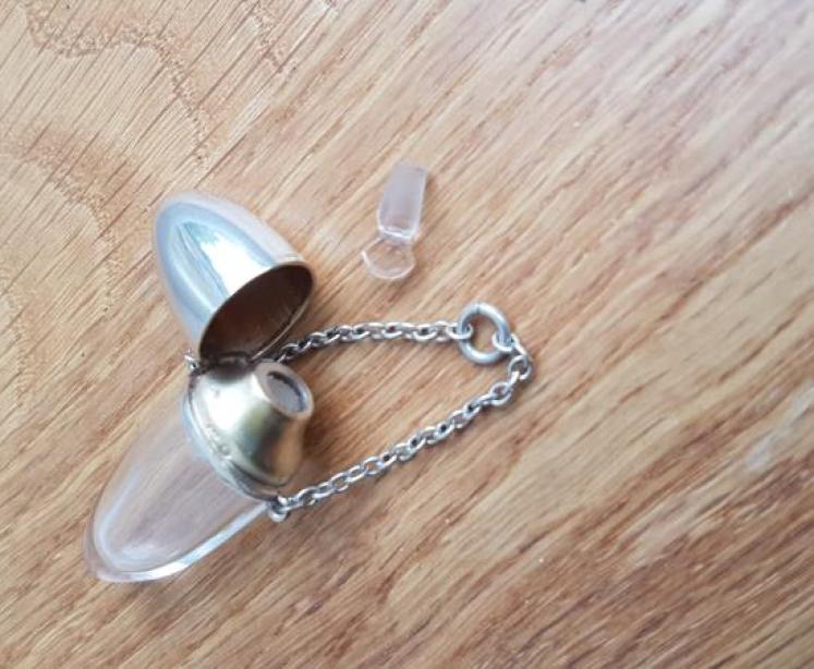 Victorian Silver Hinge Top Travelling Scent - Image 4