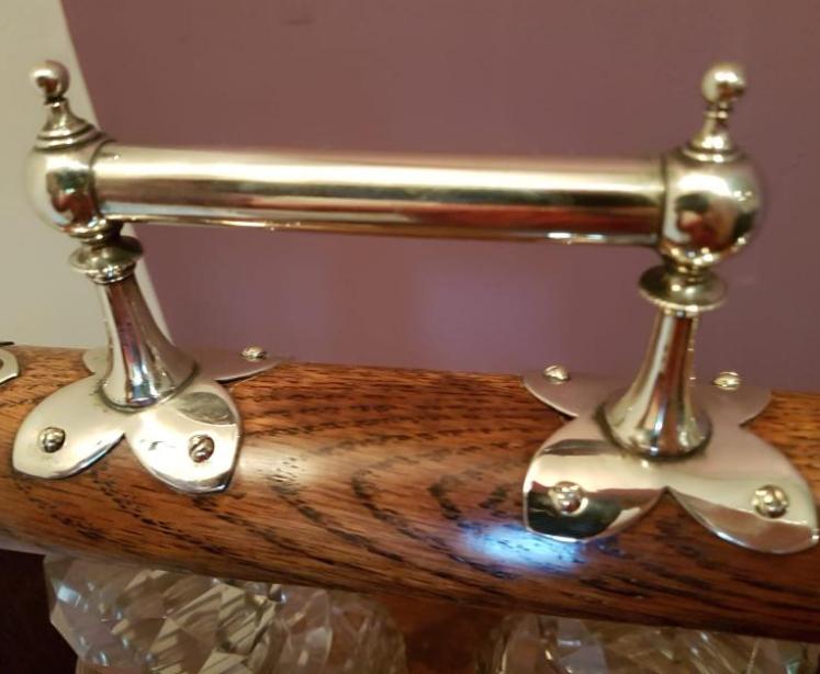 Top Quality Mid Victorian Antique Two Bottle Tantalus - Image 4