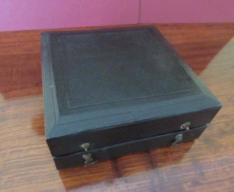 Top Quality Victorian Marine Barometer in Original Case - Image 4