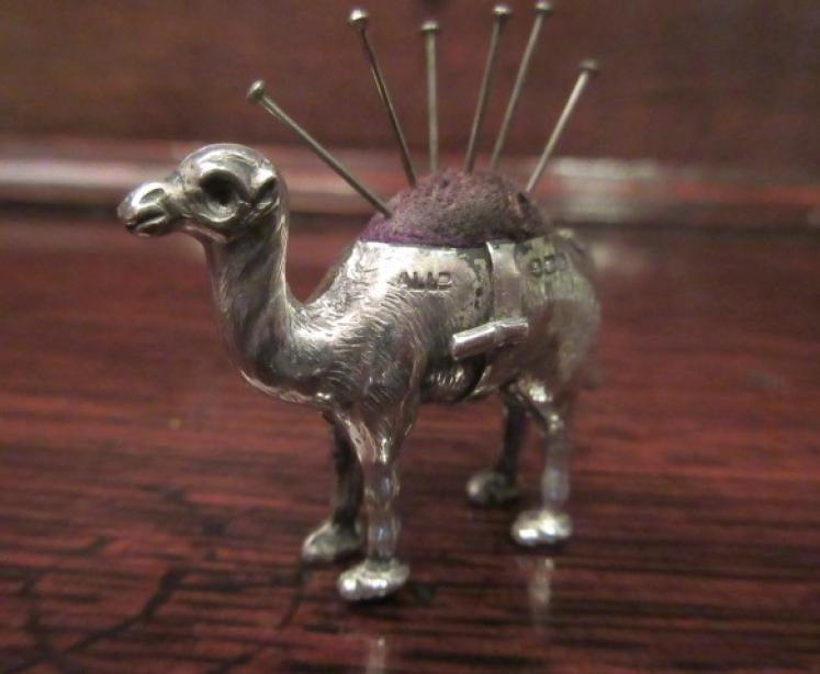 Rare Edwardian Silver Novelty 'Camel' Pin Cushion - Image 2