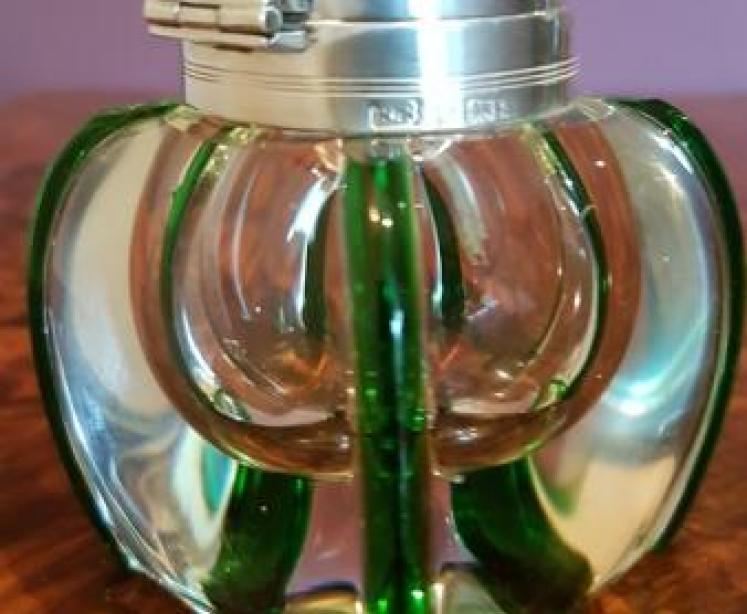 Art Nouveau Antique Silver & Green Flashed Inkwell - Image 2