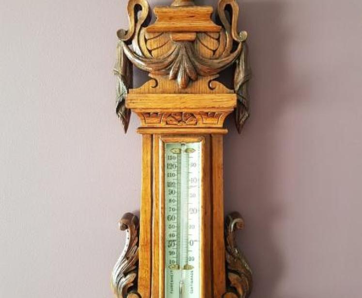 Top Quality Victorian Carved Oak Android Banjo Barometer - Image 3