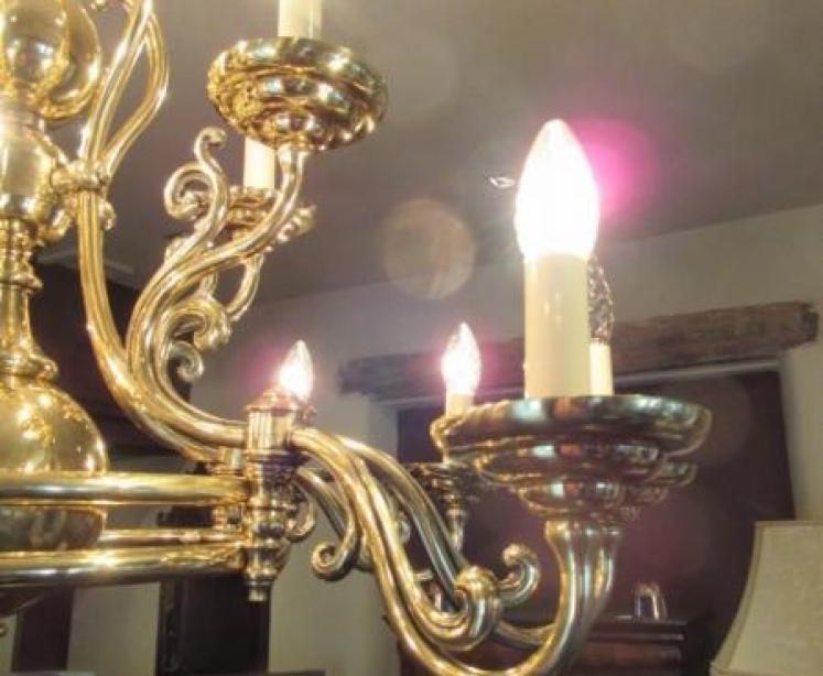 Stunning Late 19th Century Antique Two Tier Chandelier - Image 5