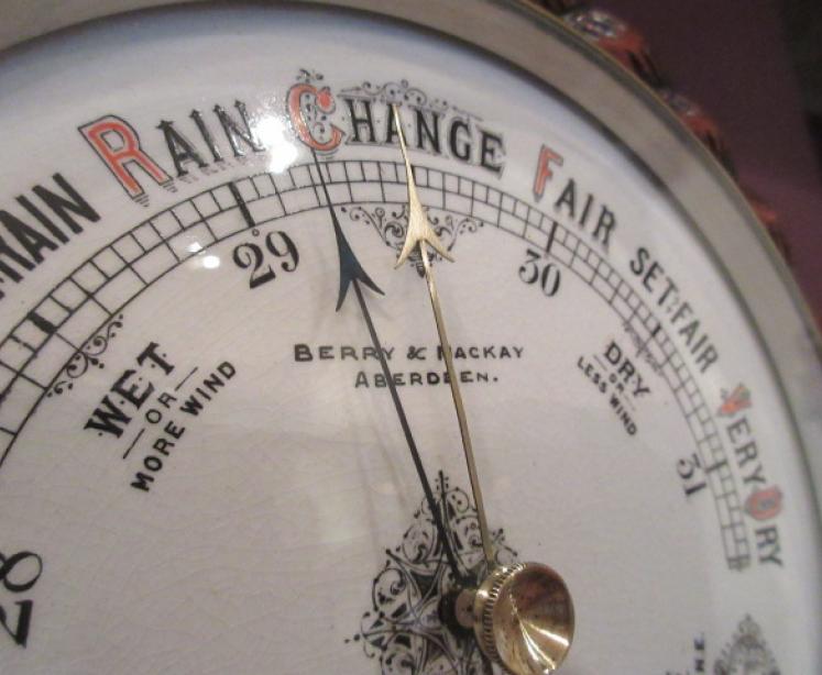 Mid Victorian Polished Oak Aberdeen Ship's Barometer - Image 5