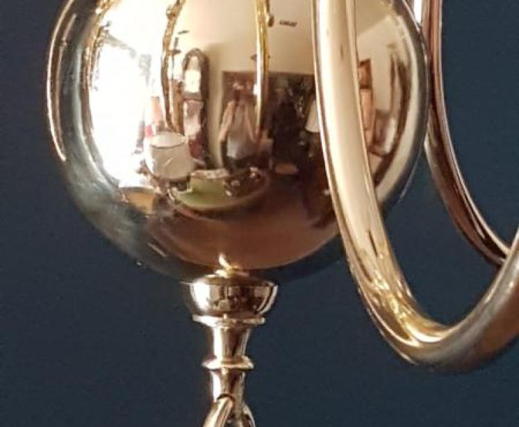 Large Edwardian Cast Brass 8 Arm Chandelier - Image 2