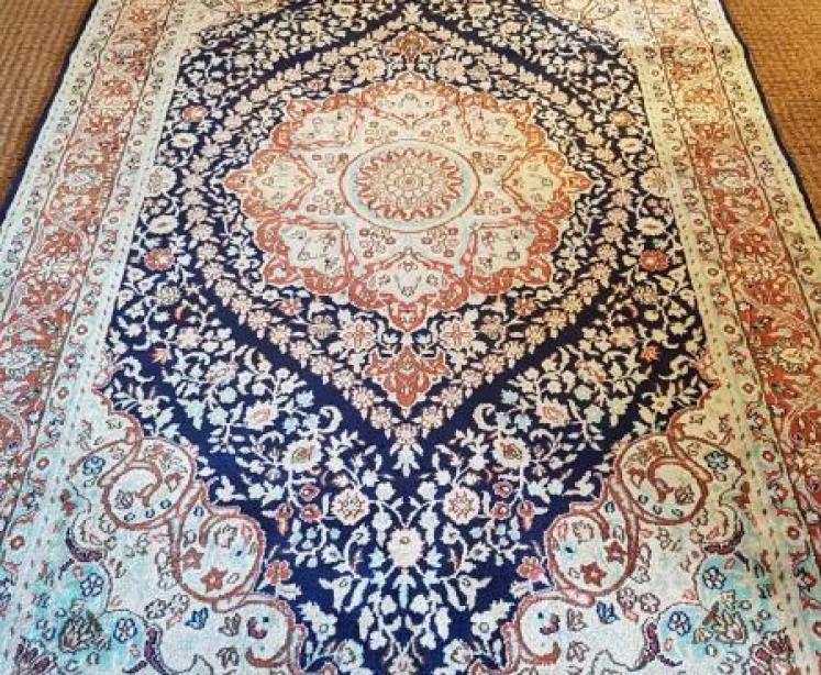 Old Persian silk rug - Image 5