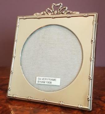 Fine Quality Antique Edwardian Silver Photo Frame