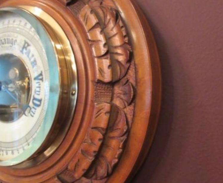 Antique Polished Walnut 'Pendant' Banjo Barometer - Image 4