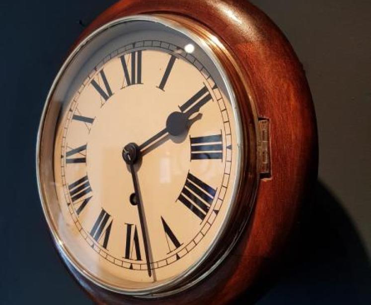 Edwardian 8 Day Mahogany 8" Dial Clock - Image 2