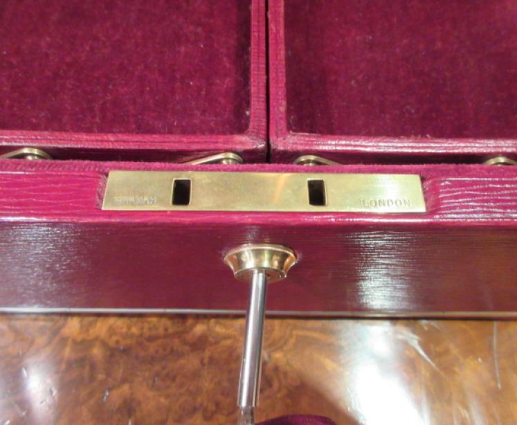 Victorian Antique Leather Bound Jewellery Box - Image 3