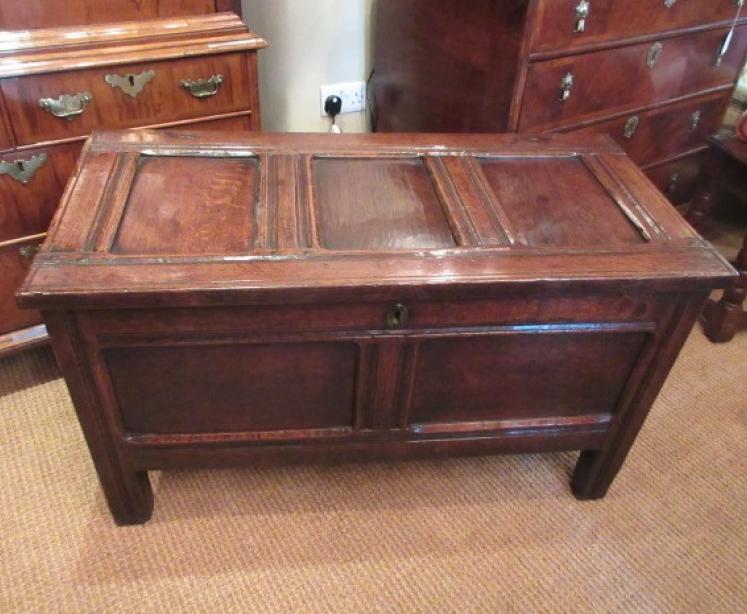 Superb Small George II Period Oak Coffer - Image 1