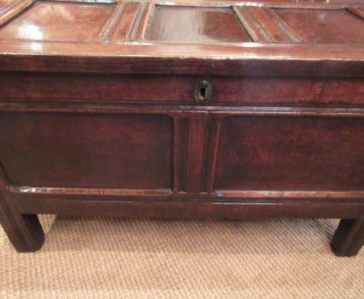 Superb Small George II Period Oak Coffer - Image 4