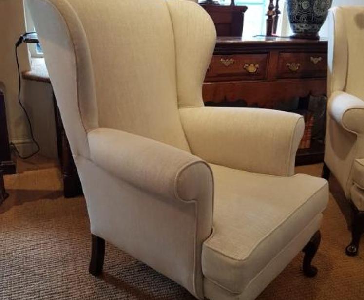 Pair of Sylish Edwardian Upholstered Wing Back Armchairs - Image 4