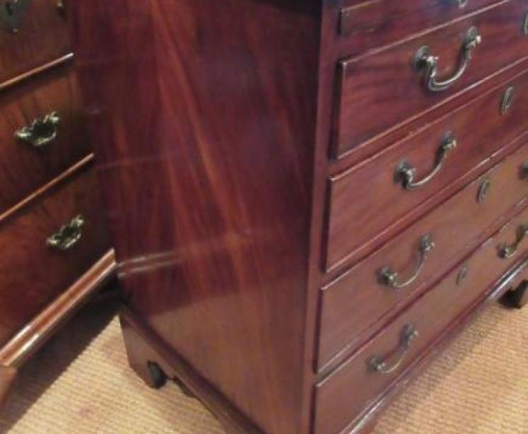 Small George III Antique Brushing Slide Chest of Drawers - Image 4