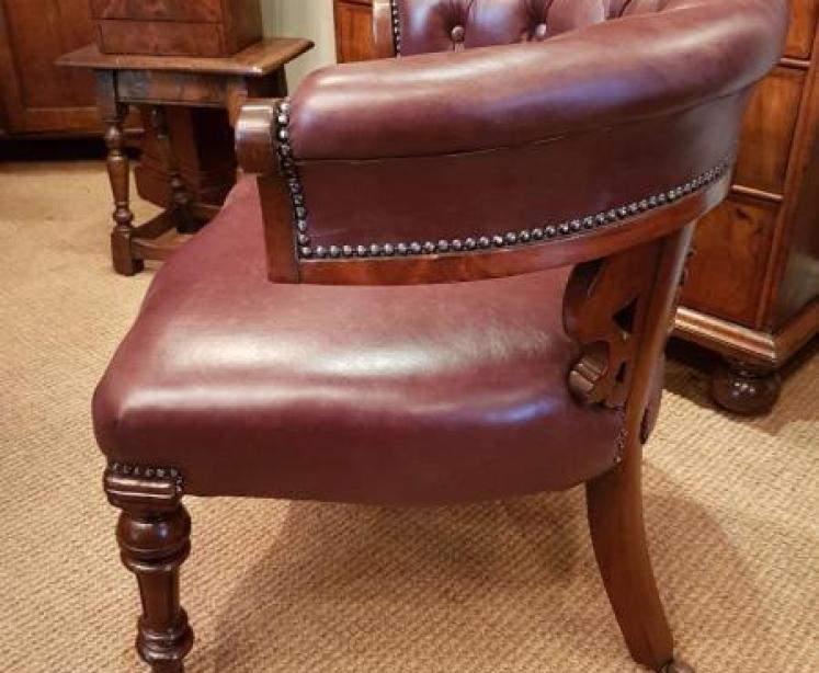 Superb William IV leather upholstered Library Chair - Image 5