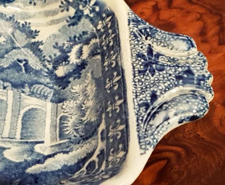 Early 19th Century Blue and White Transfer Print Pickle Dish - Image 2