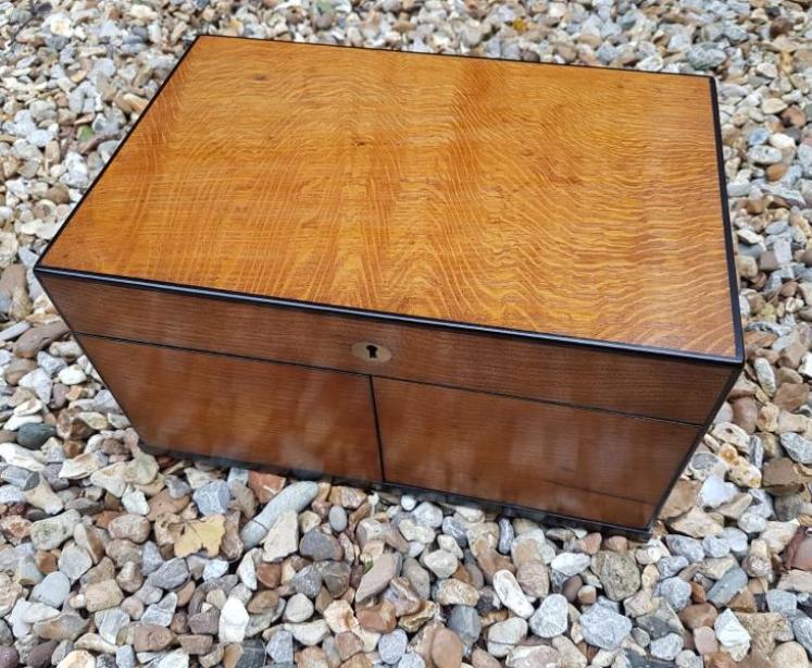 Superb Antique Victorian Oak Cased Games Compendium - Image 2