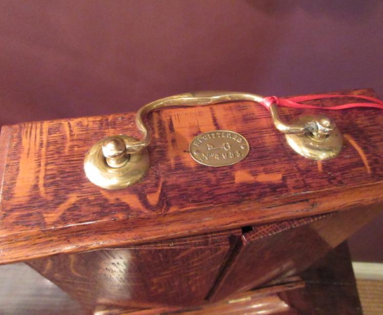 Unusual Victorian Polished Oak Key Holder Box - Image 2