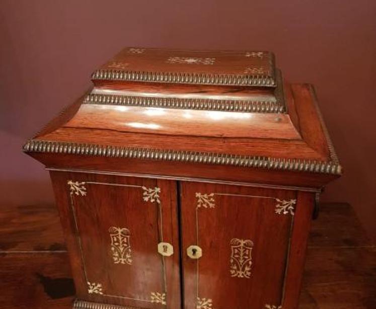 Superb Early Victorian Rosewood Sewing Cabinet - Image 1