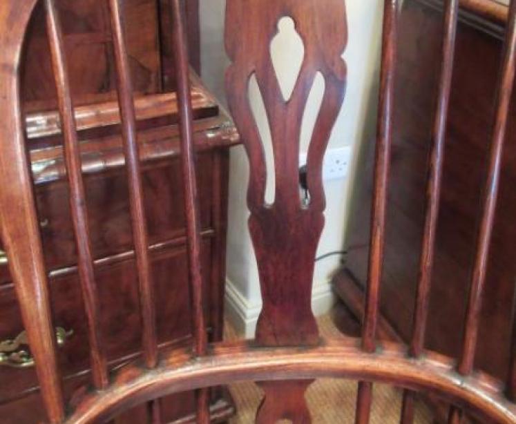 Early Victorian Antique Ash and Elm Windsor Chair - Image 3