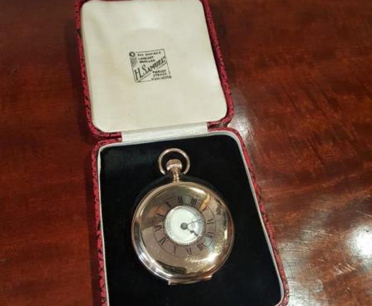 Immaculate Antique 9ct Gold Half Hunter Pocket Watch - Image 1