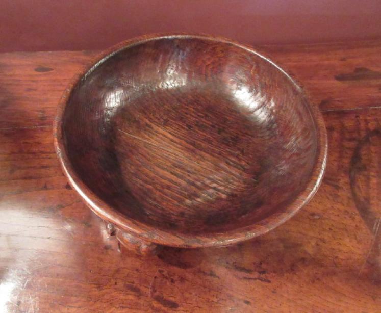 Early Mouseman Adzed Solid Oak Large Fruit Bowl - Image 2