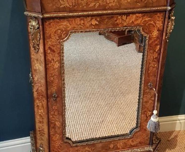 Fine Quality Victorian Inlaid Walnut Mirror Door Side Cabinet - Image 1