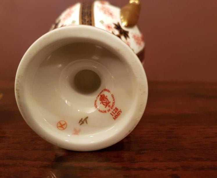 Royal Crown Derby Cigar Pattern Lidded Vase - Image 4