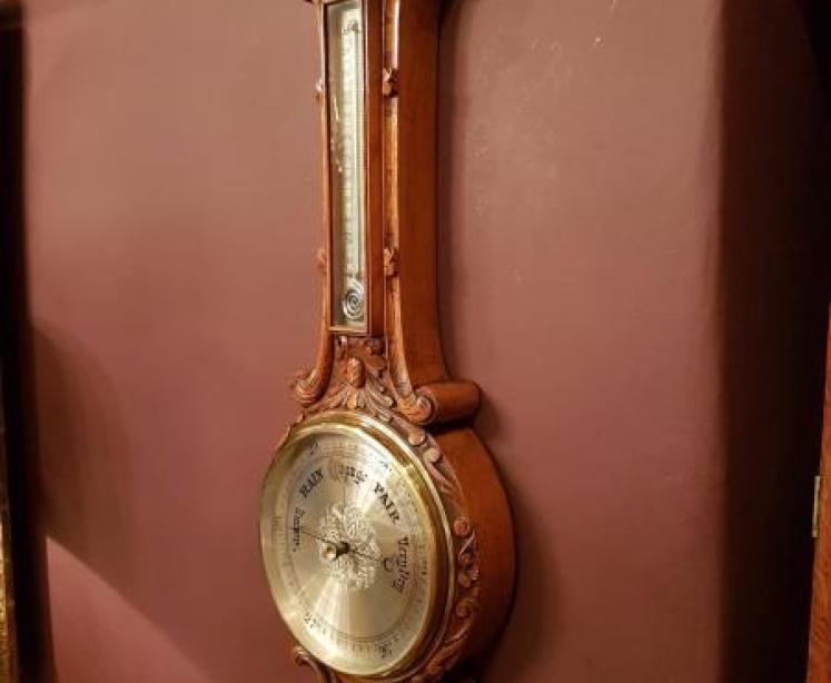 Fine Quality Carved Oak Silvered Dial Banjo Barometer - Image 5