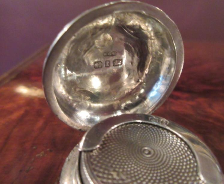 Victorian Antique Silver Engraved Sovereign Case - Image 3