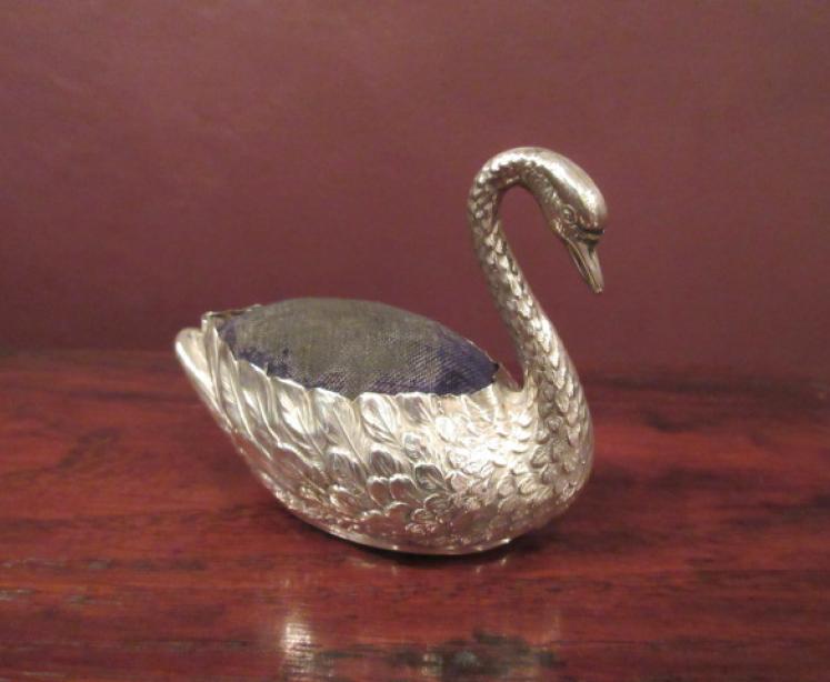 Large Edwardian Antique Silver 'Swan' Pin Cushion - Image 5