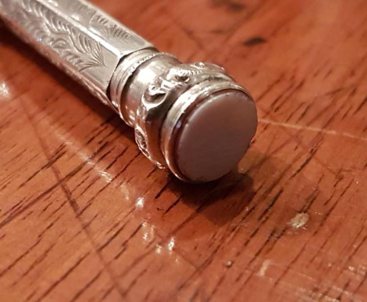 Edwardian Engraved Silver Propelling Pencil - Image 3