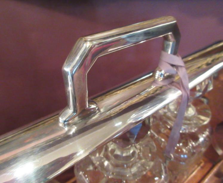 Antique Sheraton Inlaid Three Bottle Tantalus - Image 3