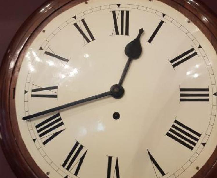 Late Victorian Walnut Cased 8 Day English Dial Clock - Image 3