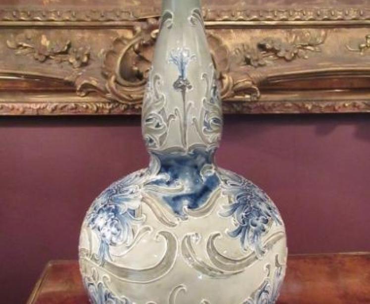 Moorcroft Florian Ware Chrysanthemum Vase - Image 5