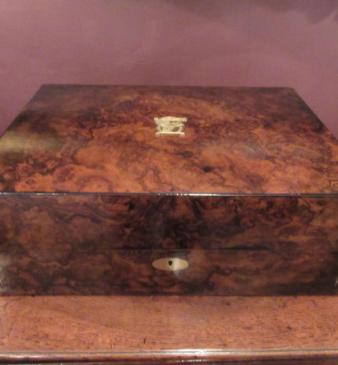 Superb Early Victorian Burr Walnut Jewellery Box