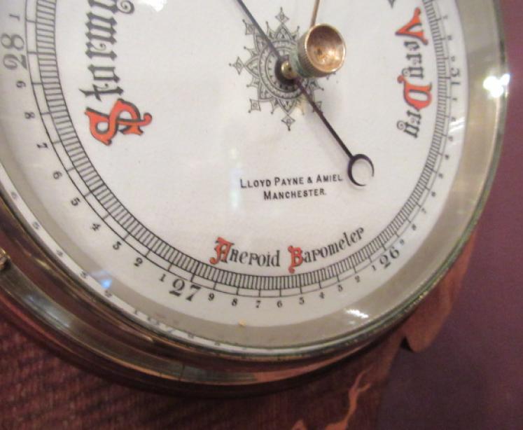 Small Antique Sheraton Inlaid Banjo Barometer - Image 4